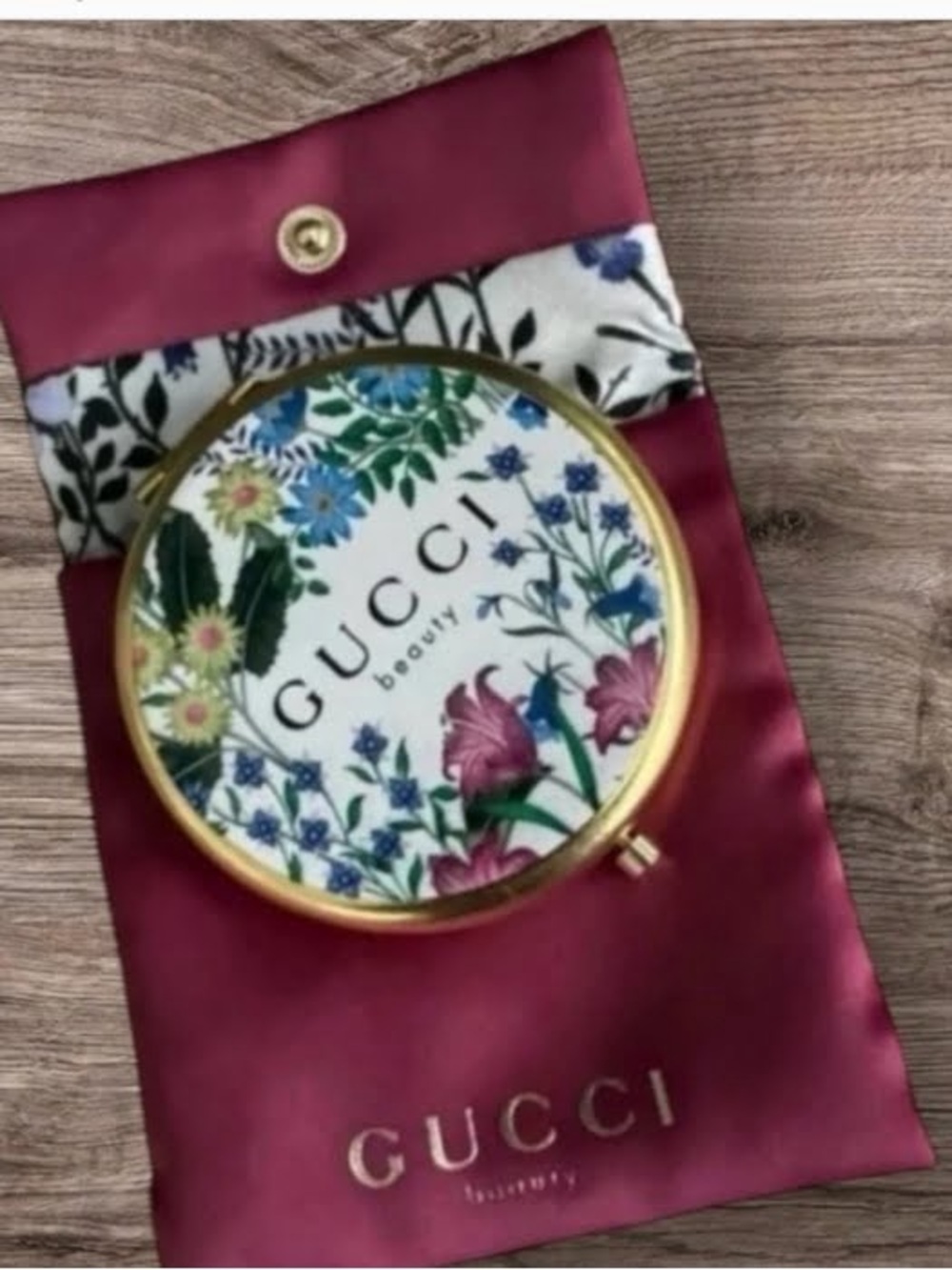 Gucci Fuchsia Bag, Box and Gucci Mirror - Picture 2 of 3